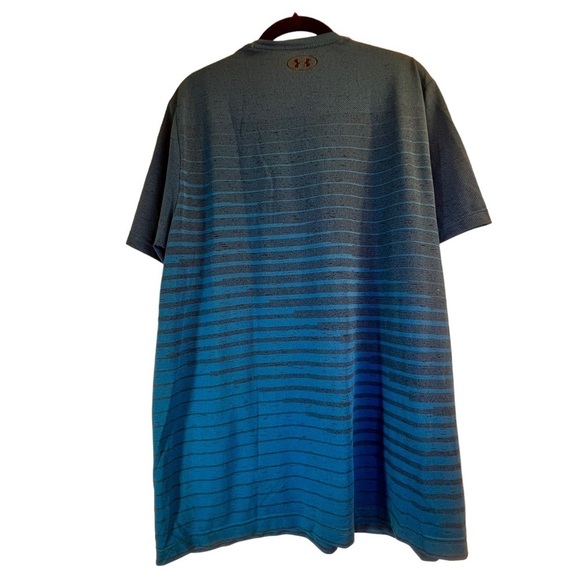 Under Armour Men's T-Shirt XL Striped Blue Crew Neck Short Sleeves Lightweight - Picture 4 of 9